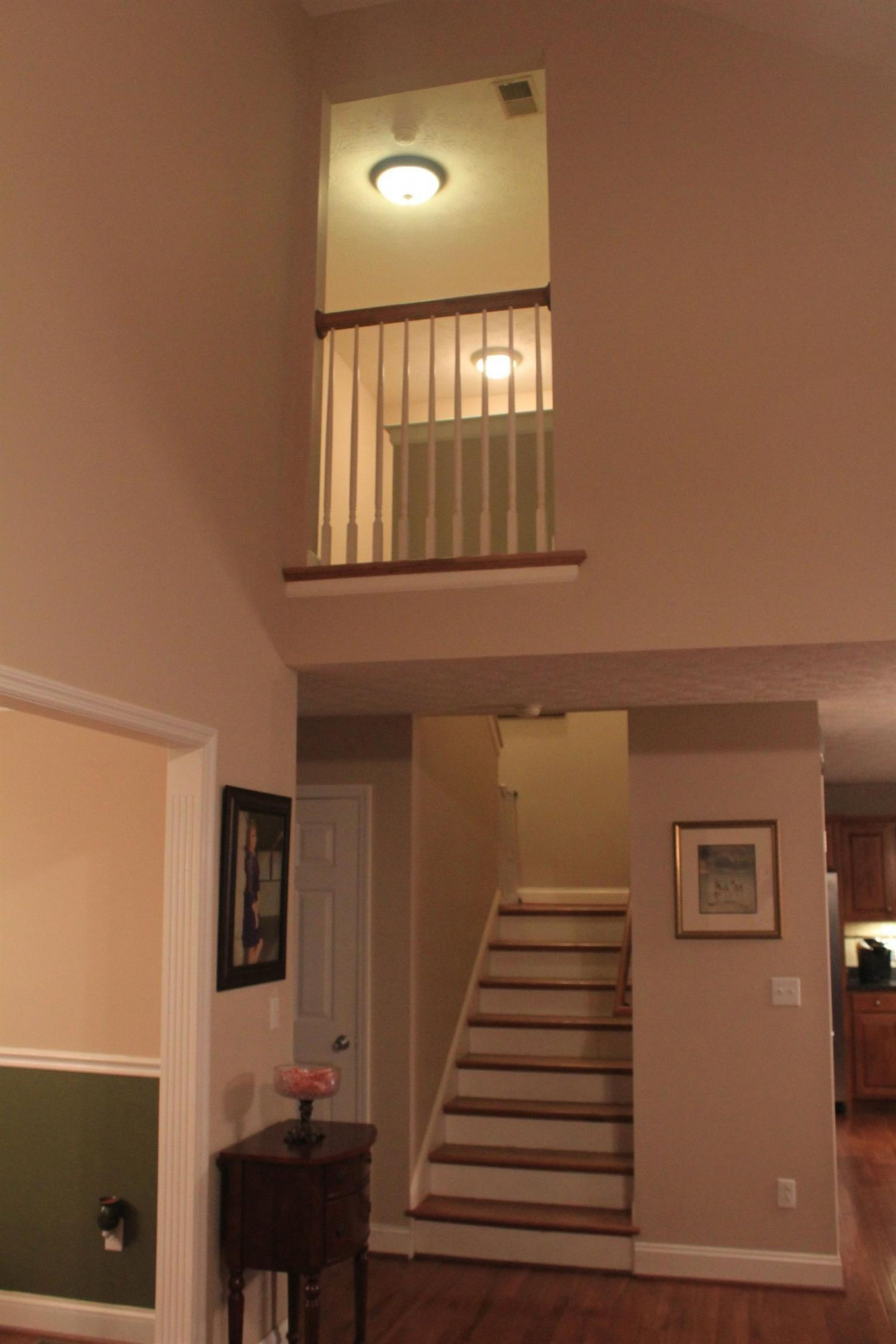 2955 Shadrick Ferry Road Frankfort, KY 40601 - Photo 12 of 49 Open landing and stairwell