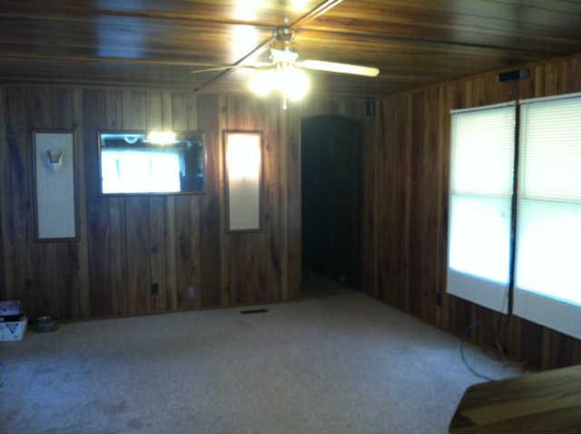 8217 Pickard Hollow Road Mount Pleasant, TN 38474 - Photo 5 of 12 LIVING ROOM
