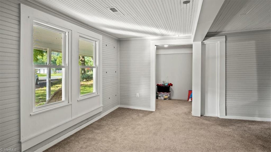 1304 Green Farm Road Asheboro, NC 27205 - Photo 14 of 29 Gallery Image 14