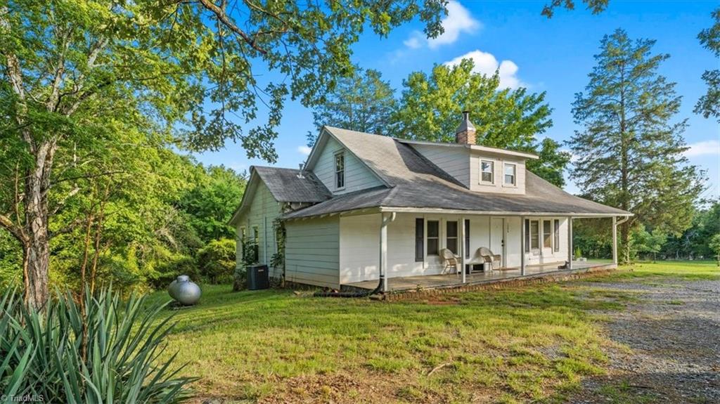 1304 Green Farm Road Asheboro, NC 27205 - Photo 5 of 29 Gallery Image 5