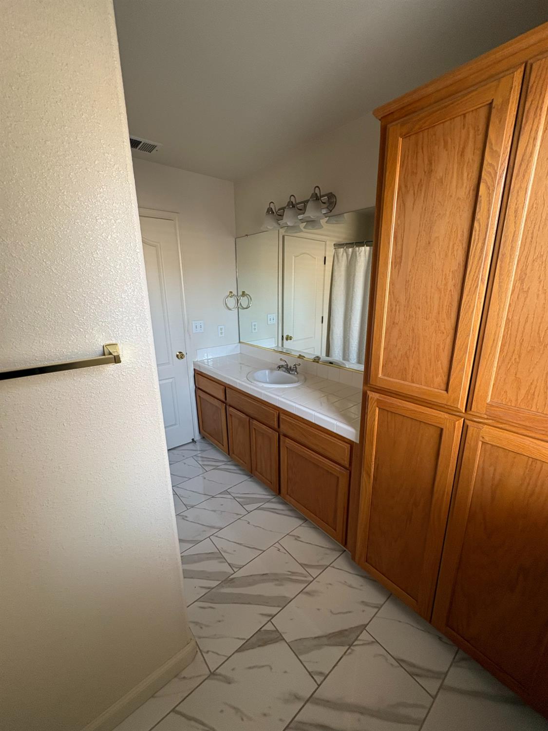 8002 North 5th Street Fresno, CA 93720 - Photo 25 of 35