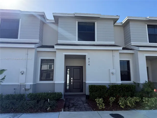 $3,200 | 434 Northeast 13th Street, Florida City, FL 33034