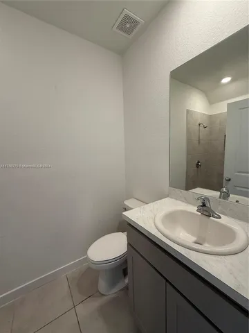 $3,200 | 434 Northeast 13th Street, Florida City, FL 33034