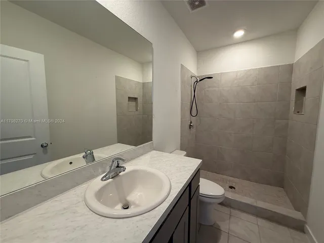 $3,200 | 434 Northeast 13th Street, Florida City, FL 33034