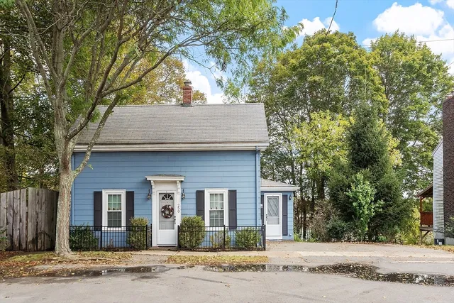 $496,000 | 250 Central Street, Saugus, MA 01906