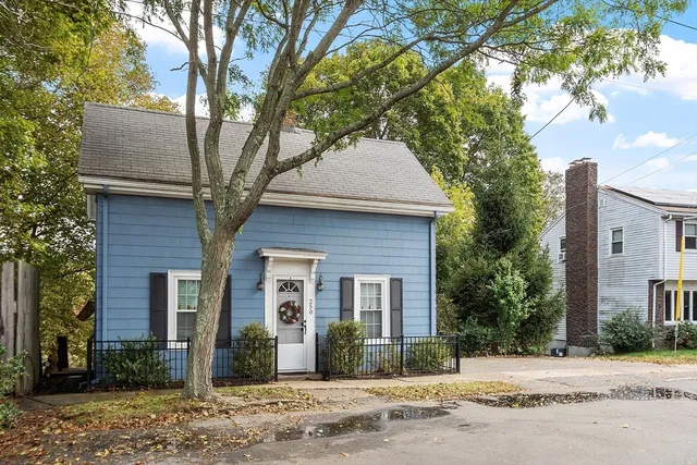 $496,000 | 250 Central Street, Saugus, MA 01906