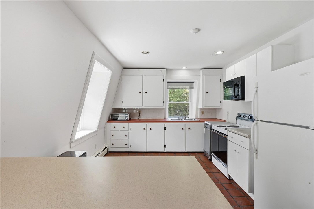 7 Nichols Lane, Unit 7 Hopkinton, RI 02832 - Photo 13 of 34
