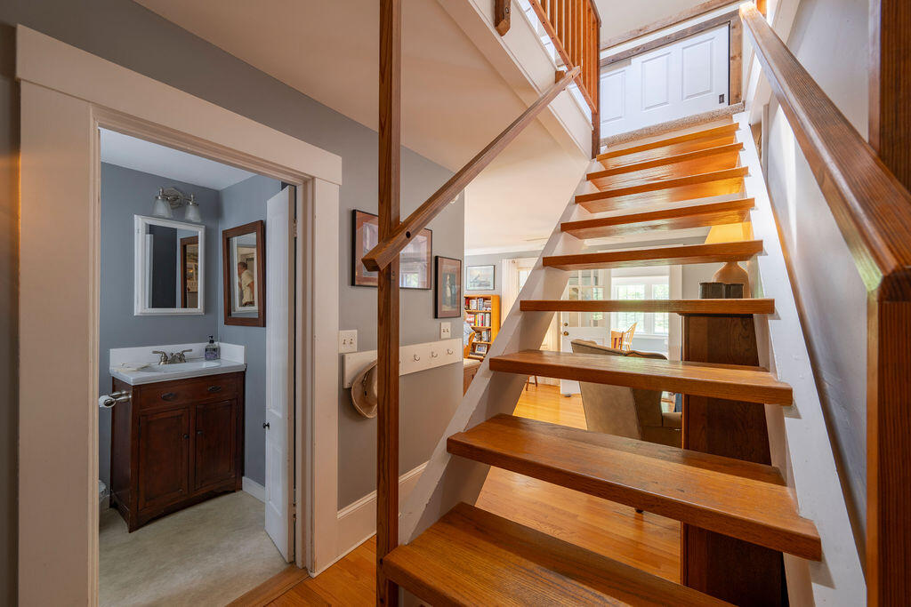 45 Old Paine Hollow Road Wellfleet, MA 02667 - Photo 13 of 46 45_old_Paine_Hollow-26