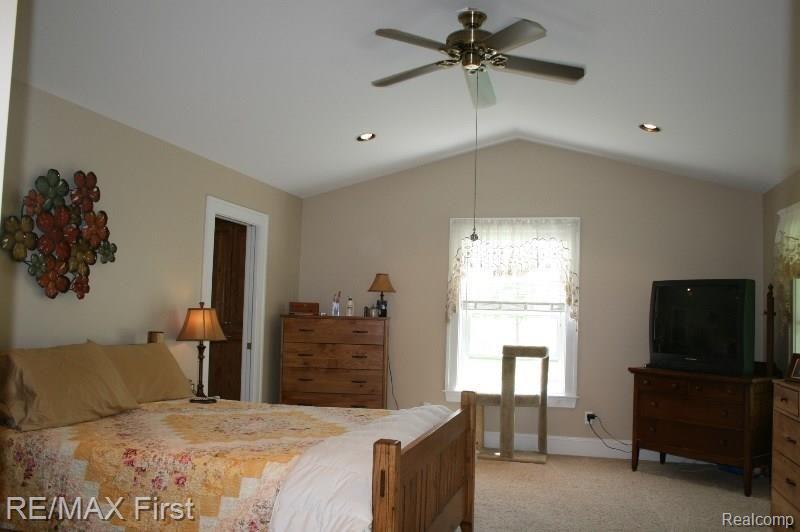 24890 22 Mile Road Macomb, MI 48042 - Photo 23 of 56 IMG_3529.jpg