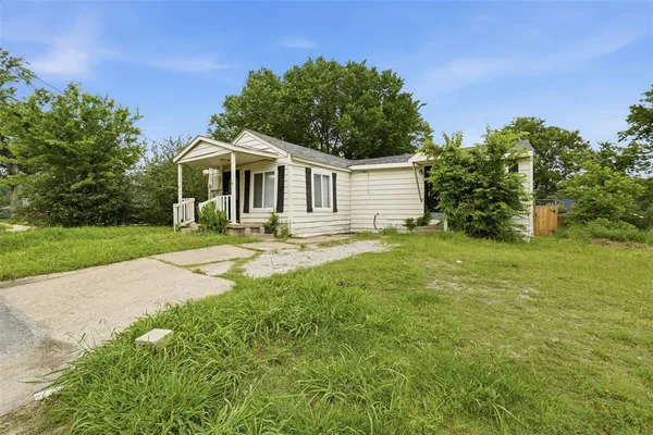$1,499 | 1214 Jones Street, Greenville, TX 75401