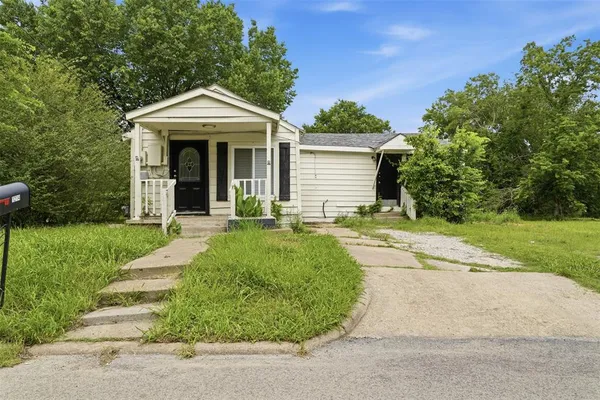 $1,499 | 1214 Jones Street, Greenville, TX 75401