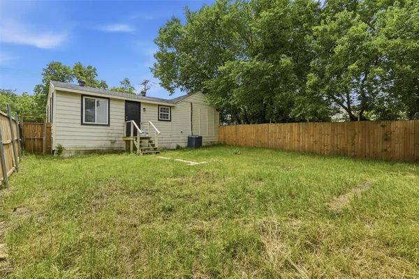 $1,499 | 1214 Jones Street, Greenville, TX 75401