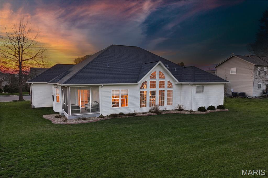 3352 Garvey Lane Edwardsville, IL 62025 - Photo 3 of 45