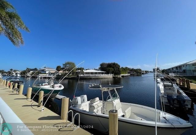 2301 Northeast 36th St Unit 107