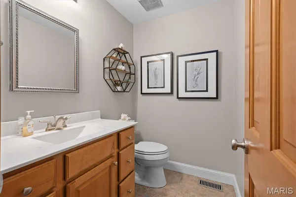 $750,000 | 26 Ravenwood Circle, O'Fallon, IL 62269