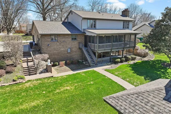 $750,000 | 26 Ravenwood Circle, O'Fallon, IL 62269