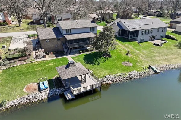 $750,000 | 26 Ravenwood Circle, O'Fallon, IL 62269