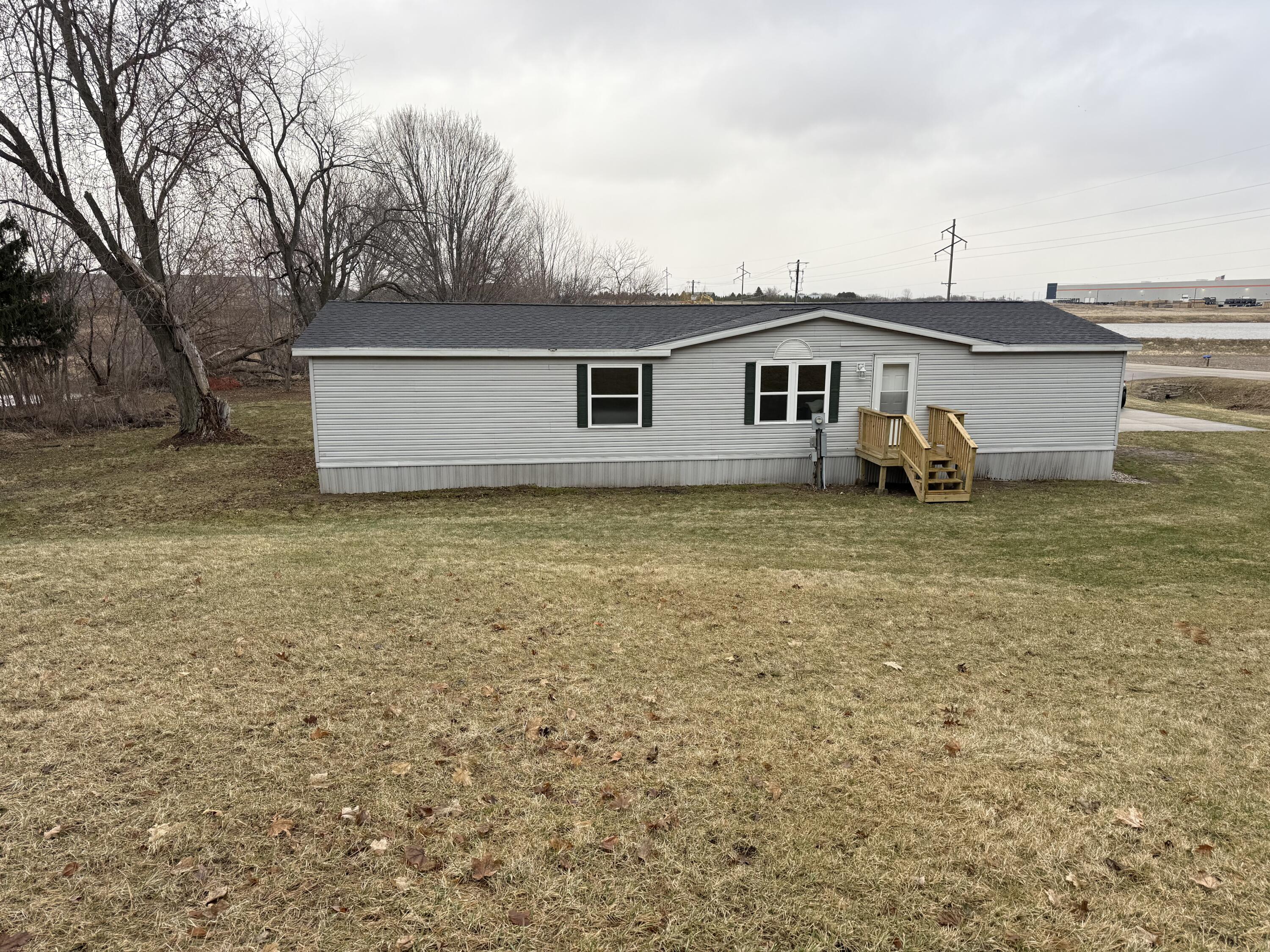 W8418 Hemlock Road Trenton, WI 53916 - Photo 5 of 38 IMG_1354