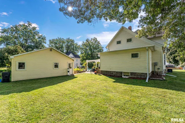 $350,000 | 109 West 6th Street, Wilton, IA 52778