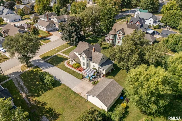 $350,000 | 109 West 6th Street, Wilton, IA 52778