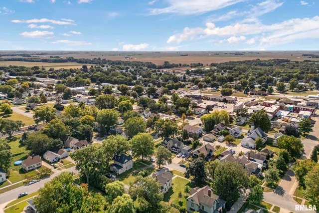 $350,000 | 109 West 6th Street, Wilton, IA 52778