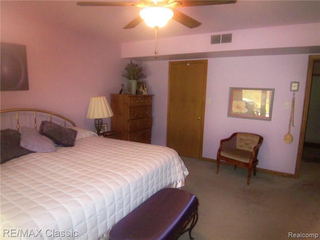 3364 Rivers Edge Drive Wayne, MI 48184 - Photo 17 of 33 Master bedroom - door to walk in closet view 2