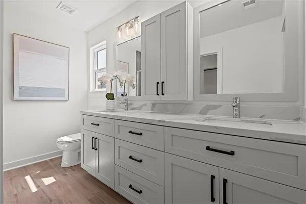 $325,000 | 3912 Northwest 93rd Street, Kansas City, MO 64154