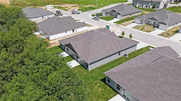 $325,000 | 3912 Northwest 93rd Street, Kansas City, MO 64154