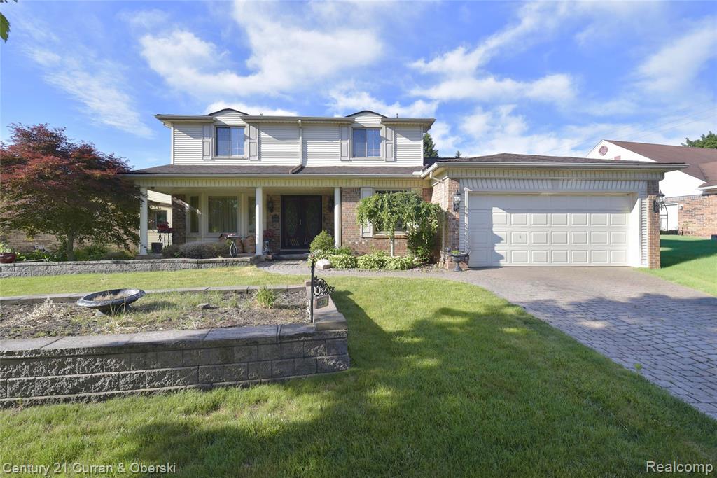 45331 Rector Drive Canton, MI 48188 - Photo 4 of 55