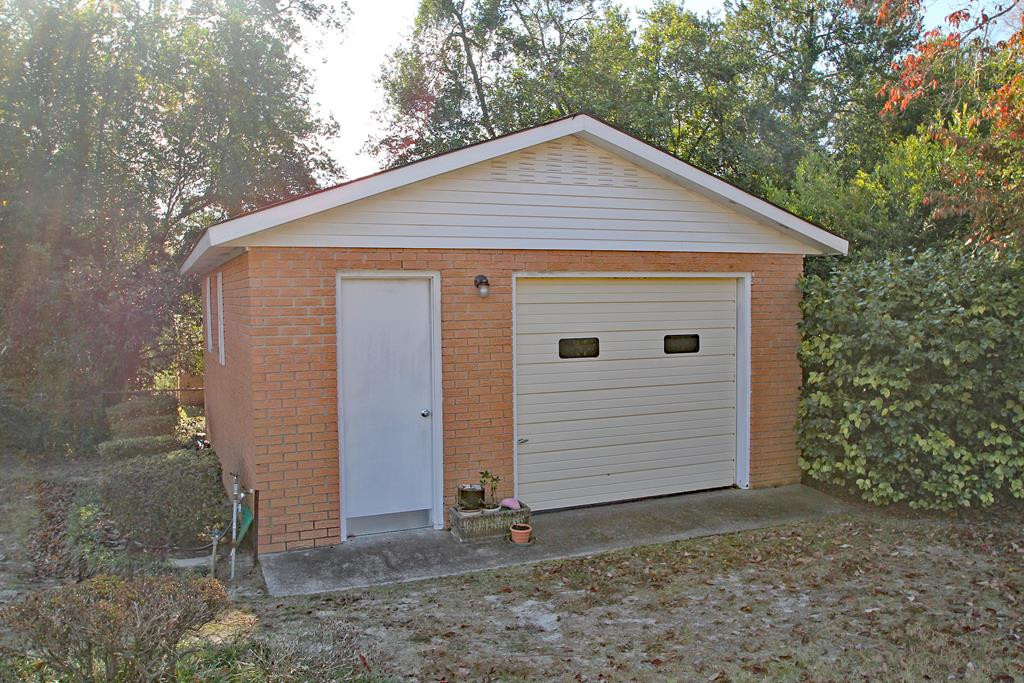 2230 Cadden Road Augusta, GA 30906 - Photo 18 of 22 detached garage