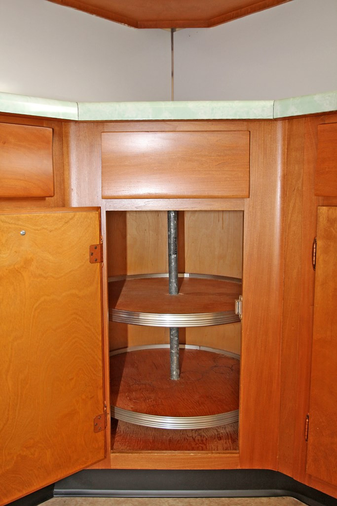 2230 Cadden Road Augusta, GA 30906 - Photo 10 of 22 lazy susan