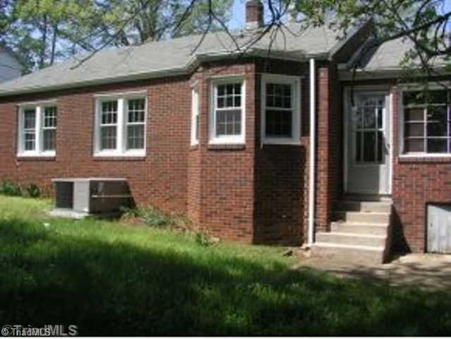 1416 Overbrook Road Burlington, NC 27215 - Photo 13 of 16 Exterior Back.