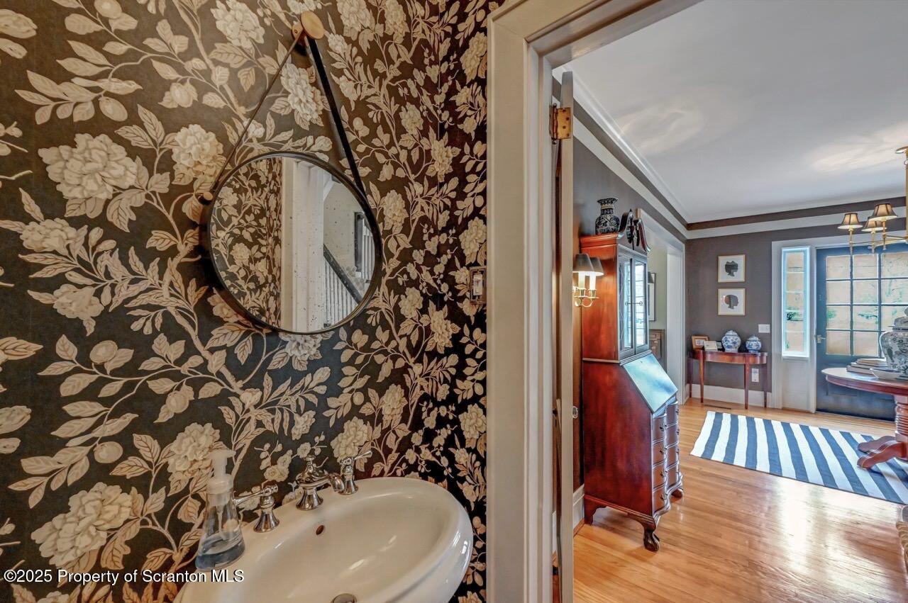 331 Glenburn Road Clarks Summit, PA 18411 - Photo 38 of 74 First Floor Half Bath
