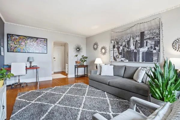 $175,000 | 651 North Terrace Avenue, Unit 6J, Mount Vernon, NY 10552