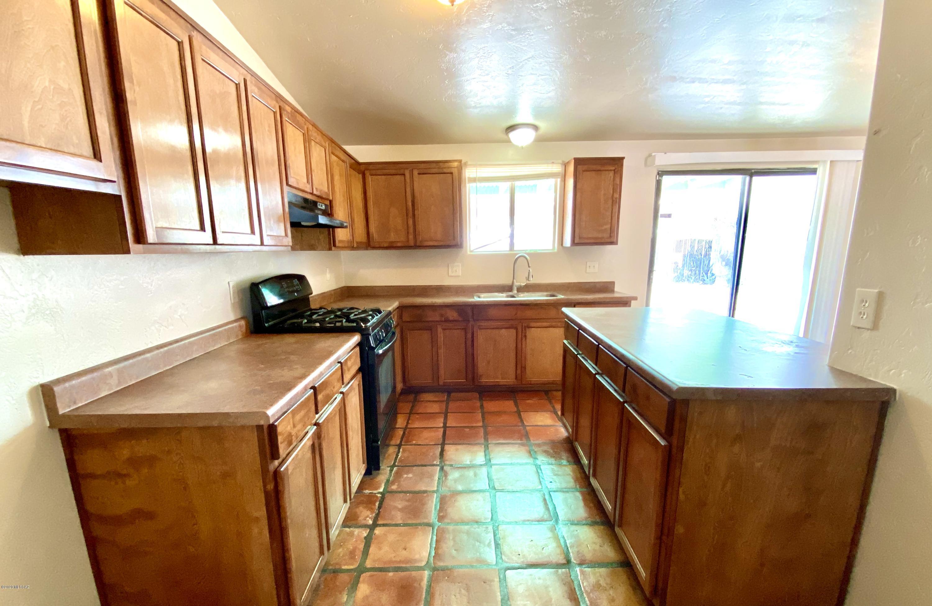 1983 West Romany Road Tucson, AZ 85713 - Photo 8 of 28