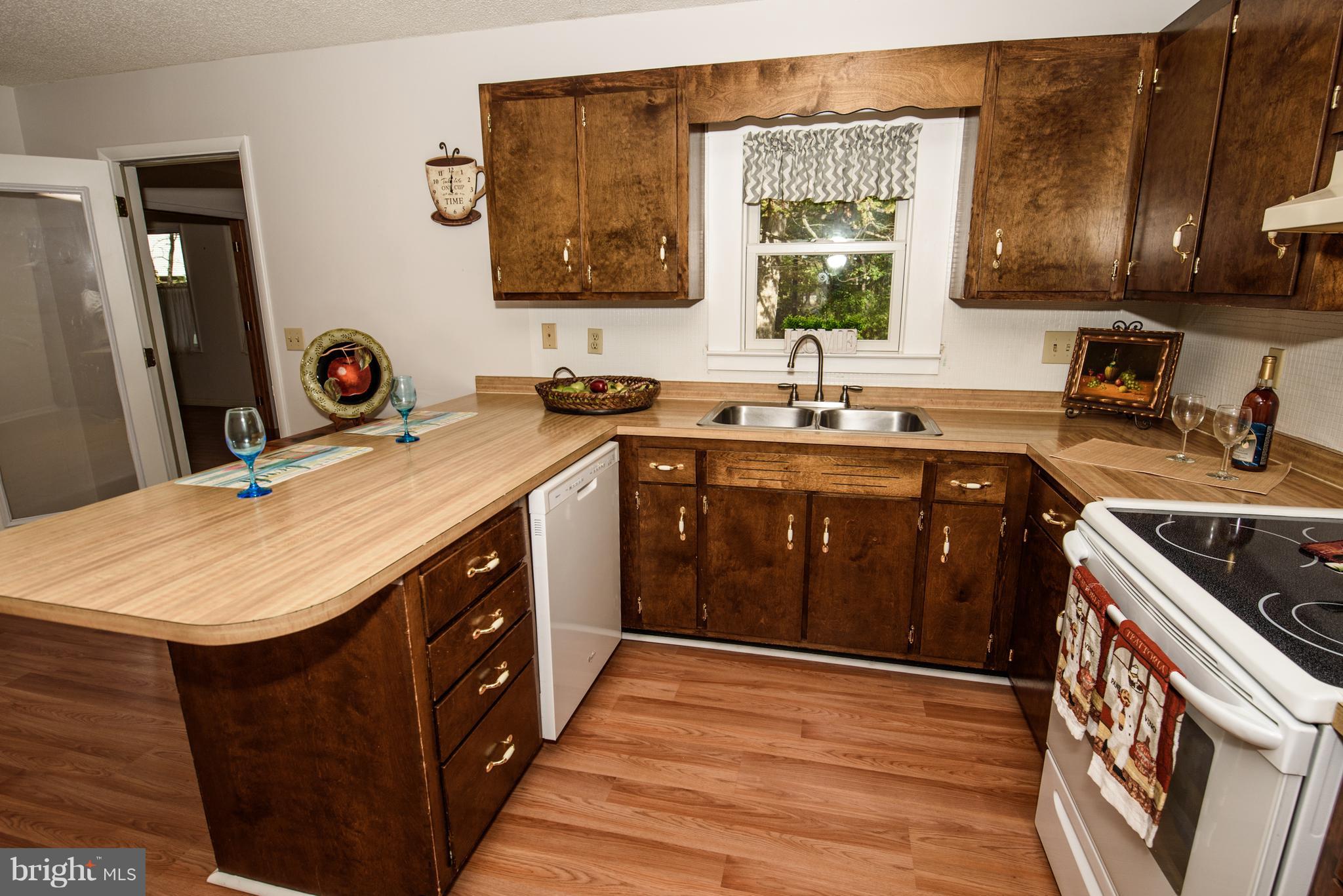 28 Sandyhook Road Ocean Pines, MD 21811 - Photo 11 of 51 Wonderful Breakfast Bar