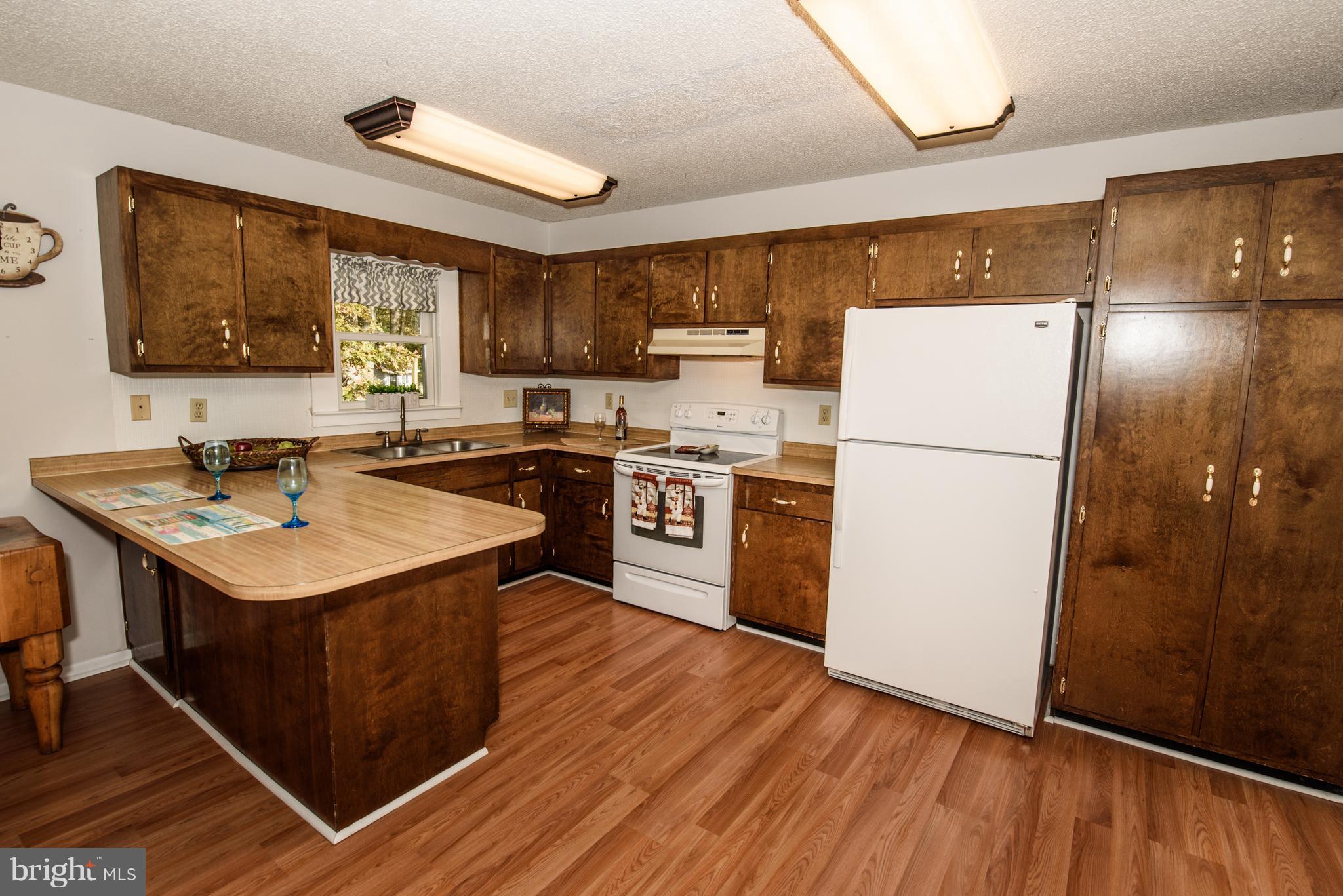 28 Sandyhook Road Ocean Pines, MD 21811 - Photo 13 of 51 New Laminate Hardwood Floors