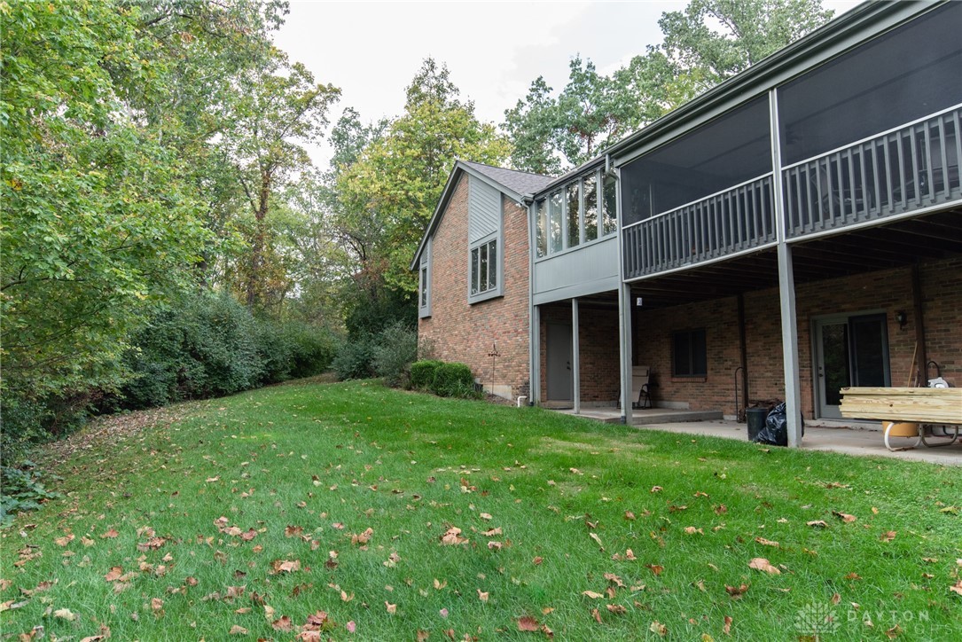 8705 Toftrees Lane Springboro, OH 45066 - Photo 11 of 44 Gallery Image 11