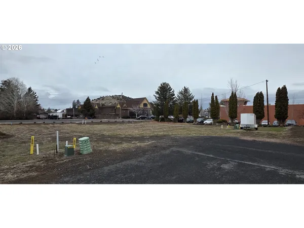 $972,000 | 62062 Dean Swift Road, Bend, OR 97701