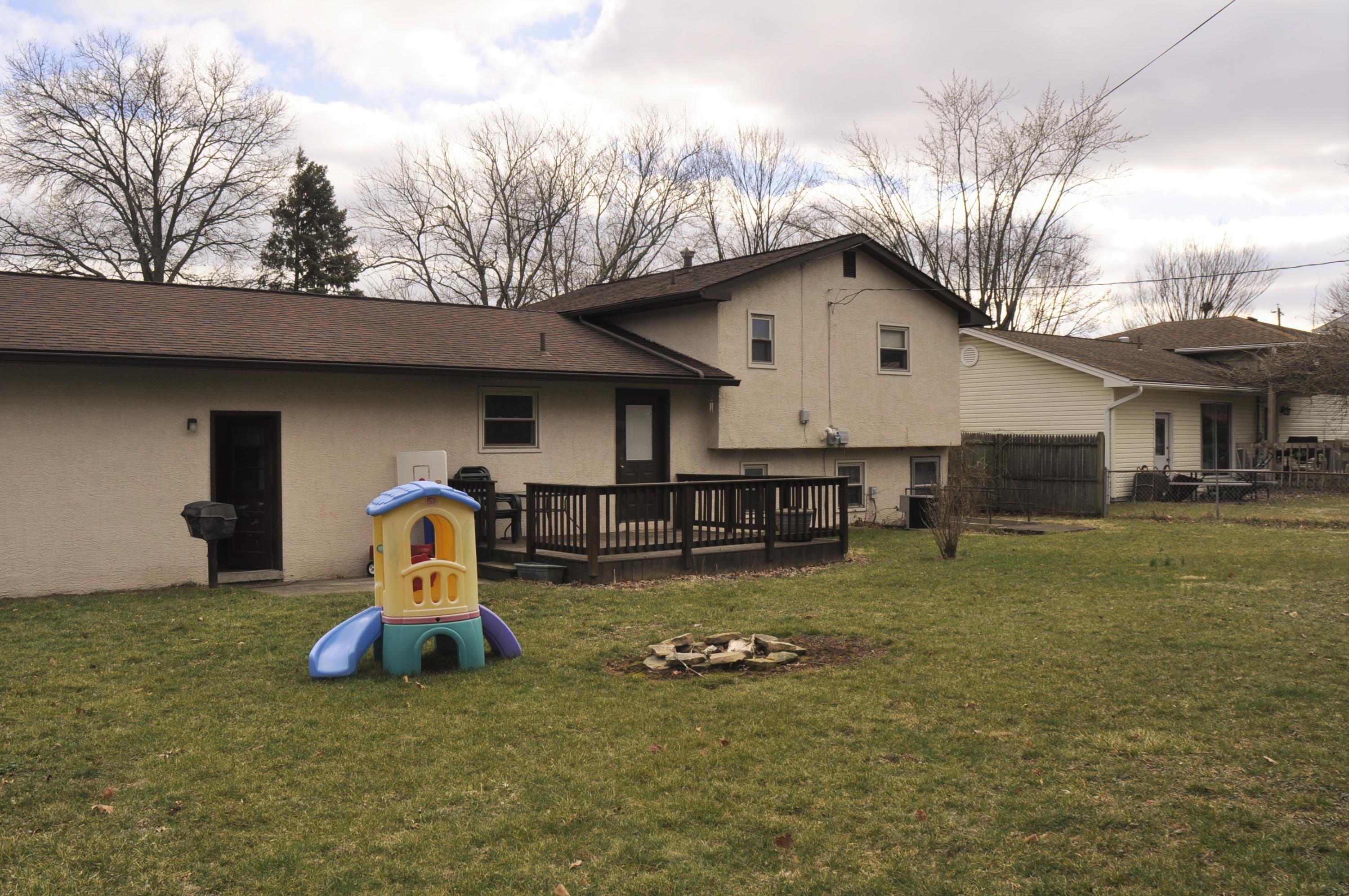 282 Dunbarton Road Columbus, OH 43230 - Photo 4 of 16
