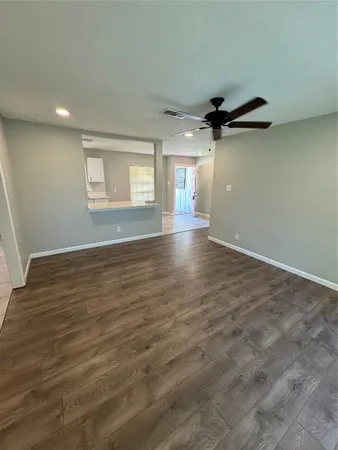 $1,600 | 9902 Valley Sun Drive, Houston, TX 77078