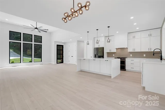 $745,000 | 4 Tremorra Trail, Unit 17, Leicester, NC 28748