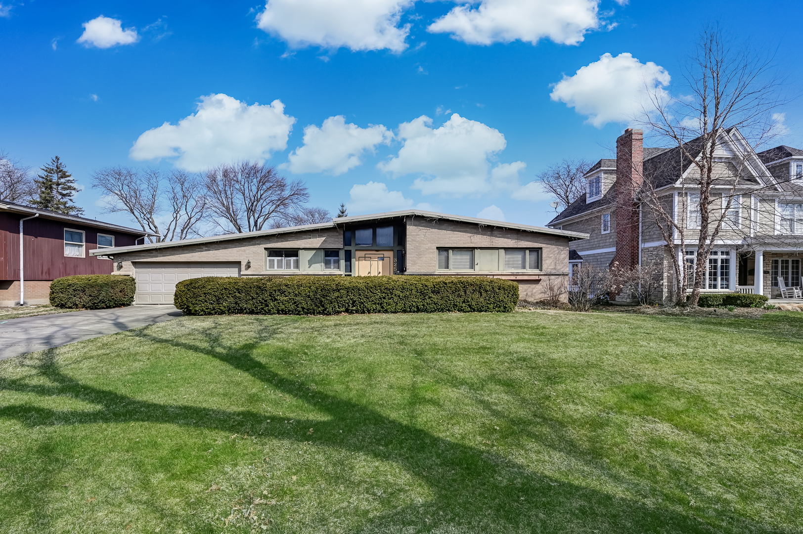 325 West 9th Street Hinsdale, IL 60521 - Photo 1 of 6 a view of a house with a yard
