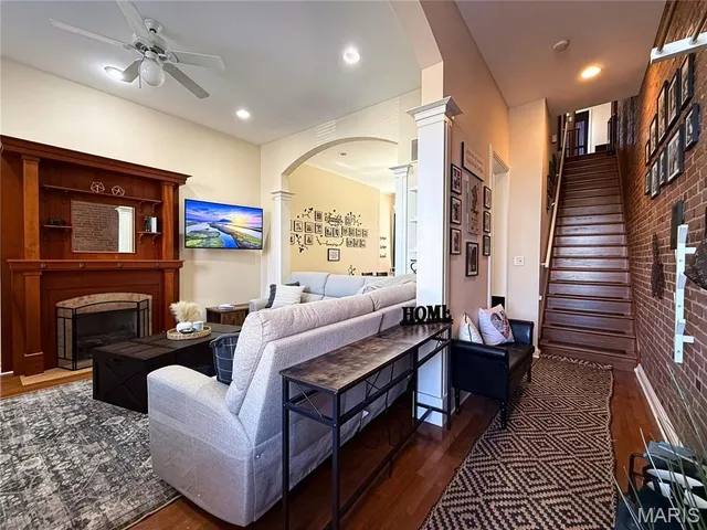 $299,900 | 3138 Lafayette Avenue, St. Louis, MO 63104