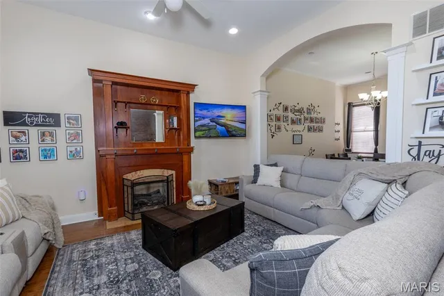 $299,900 | 3138 Lafayette Avenue, St. Louis, MO 63104