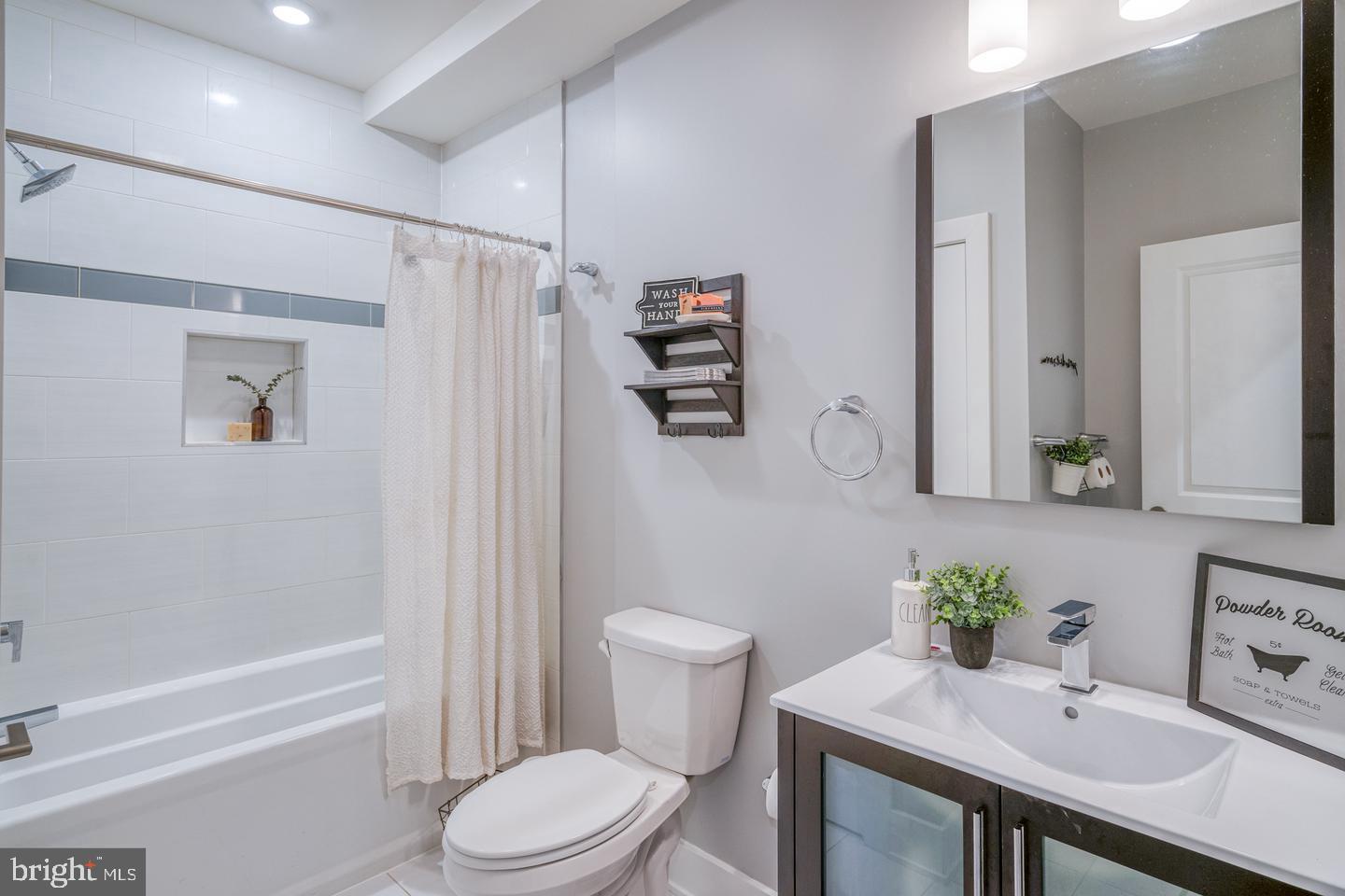 1431 North 5th Street, Unit 2 Philadelphia, PA 19122 - Photo 16 of 20