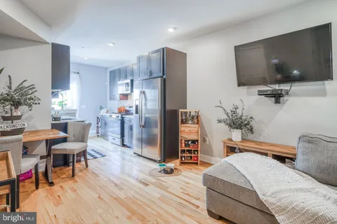 $1,925 | 1431 North 5th Street, Unit 2, Philadelphia, PA 19122