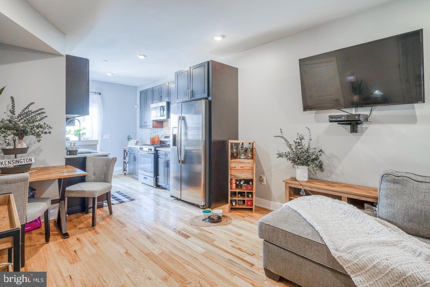 1431 North 5th Street, Unit 2 Philadelphia, PA 19122 - Photo 3 of 20