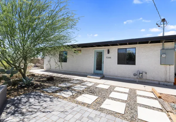 $1,500 | 934 West A W Parkway Boulevard, Tempe, AZ 85281