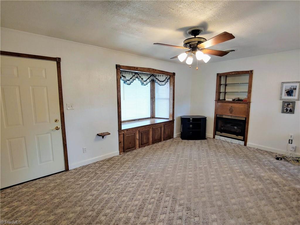 2334 Sandy Ridge Road High Point, NC 27265 - Photo 3 of 26